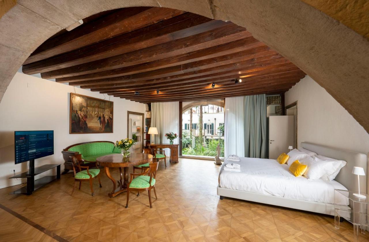 Mocenigo Grand Canal Luxury Suites Venezia Esterno foto