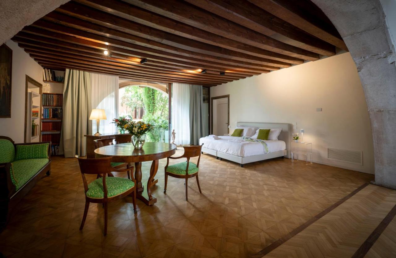 Mocenigo Grand Canal Luxury Suites Venezia Esterno foto