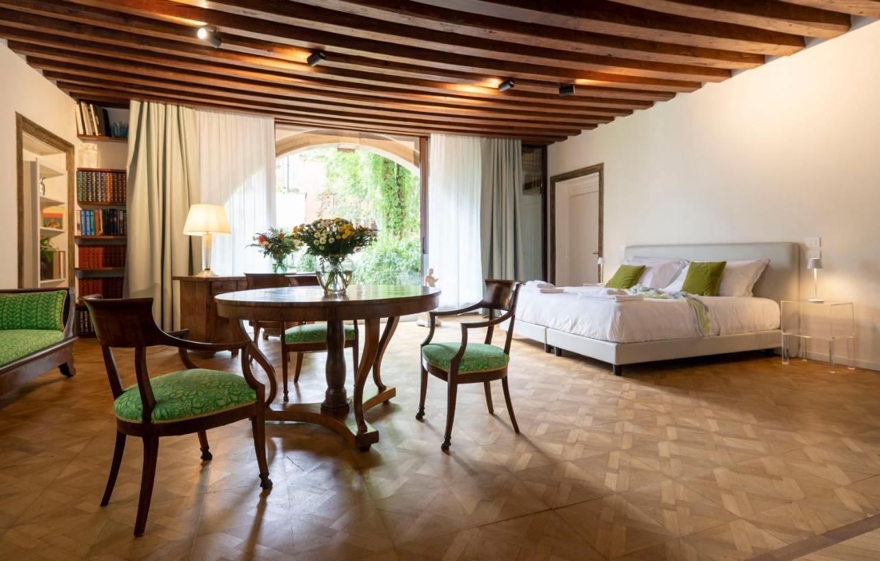 Mocenigo Grand Canal Luxury Suites Venezia Esterno foto