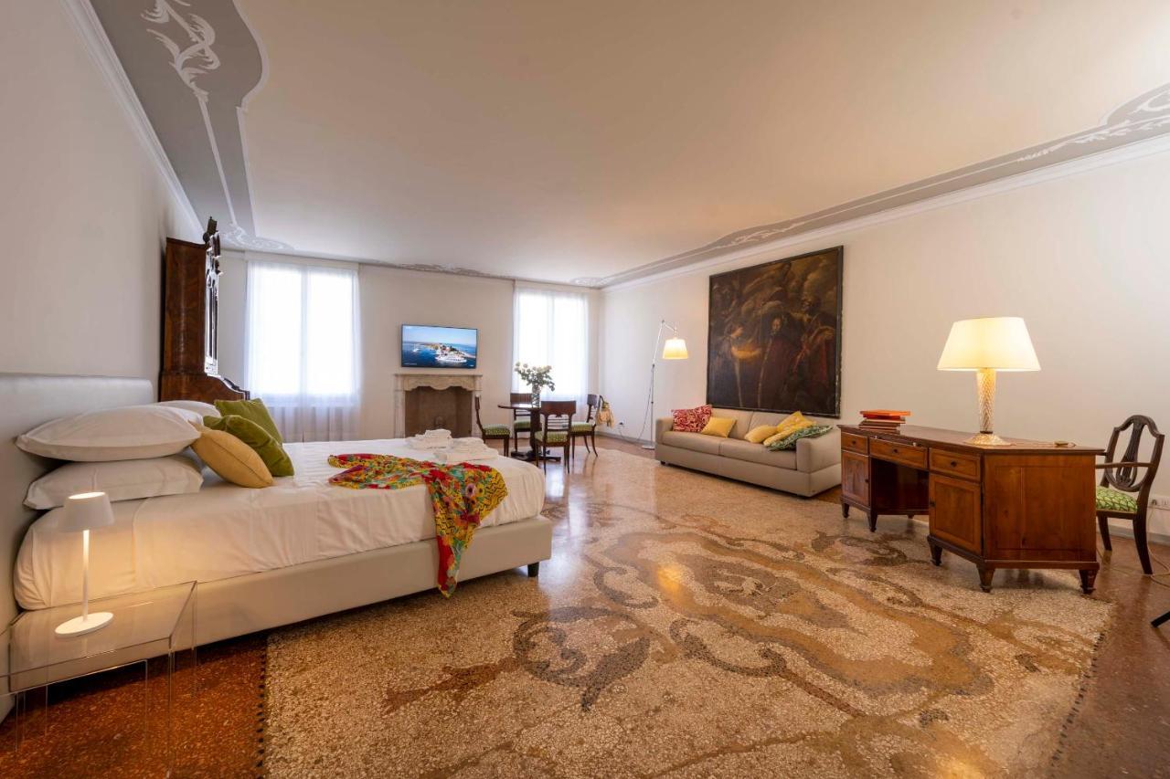 Mocenigo Grand Canal Luxury Suites Venezia Esterno foto